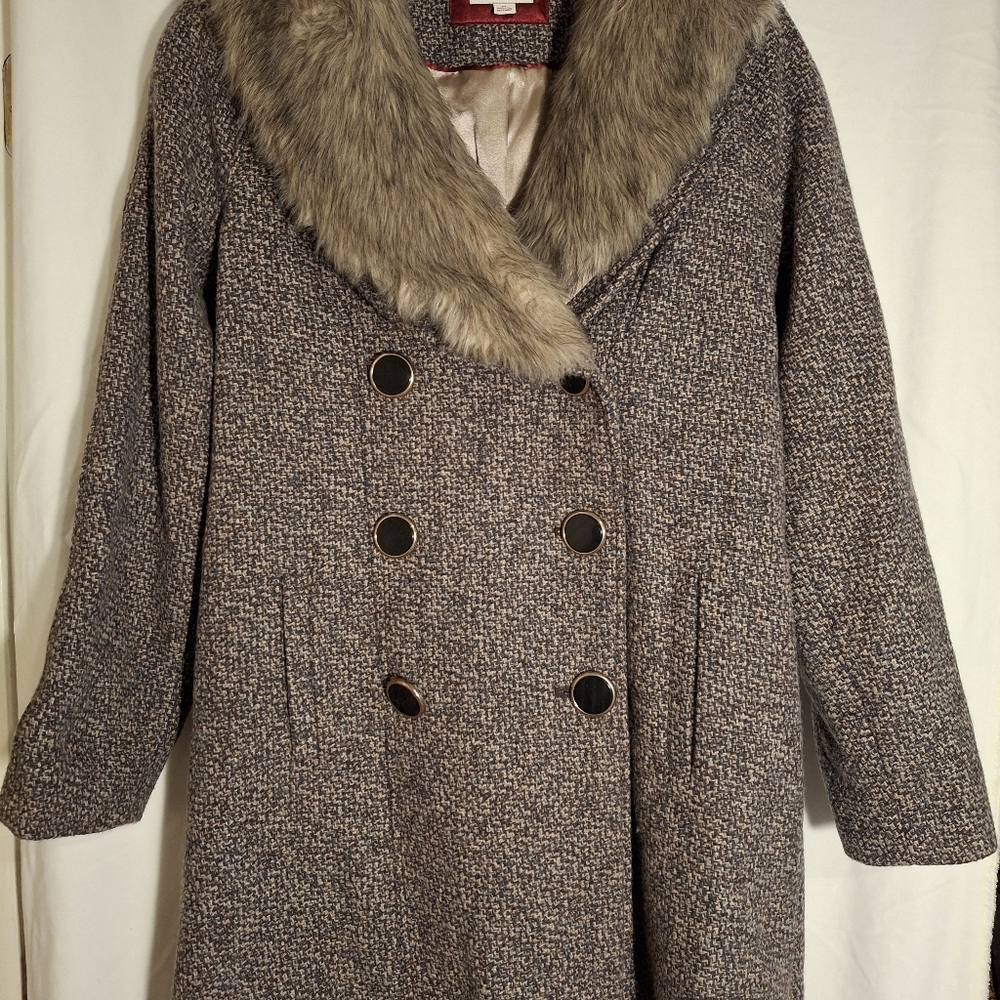 Merona Tweed Coat with Faux Fur Collar Size Medium